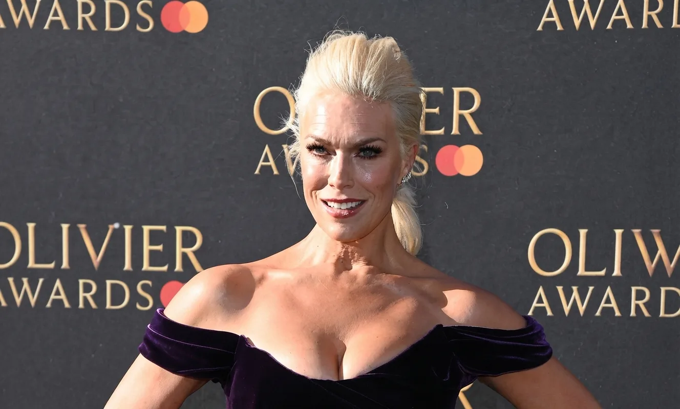 Hannah Waddingham Breast Size