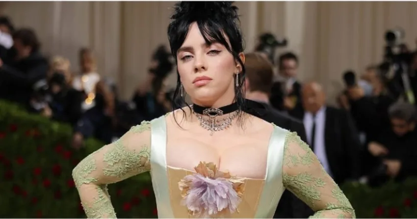 billie eilish boob size